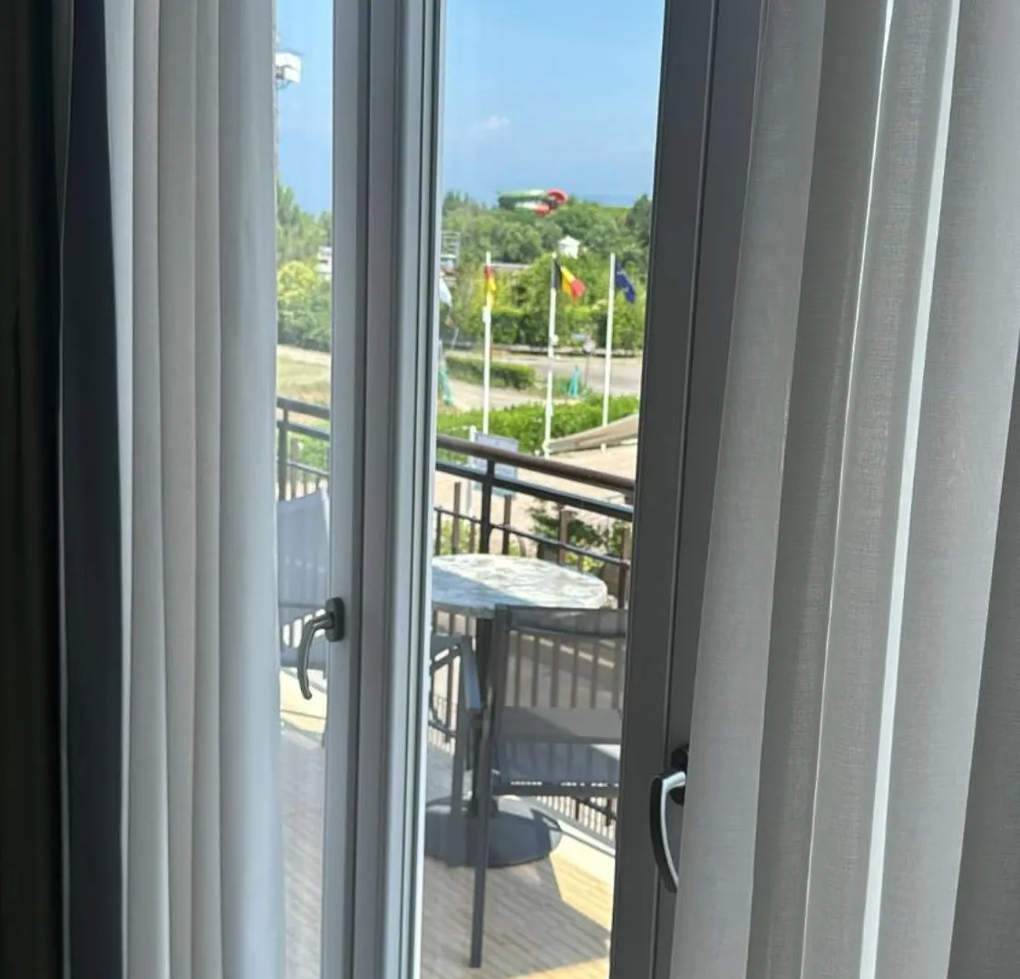 Hotel Max 拉齐塞 公寓式酒店