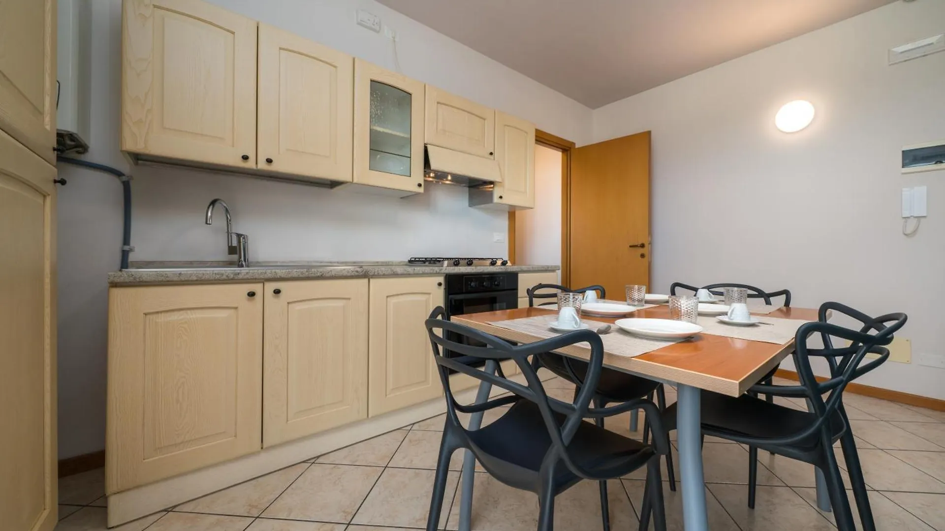 Hotel apartamentowy Hotel Max Lazise